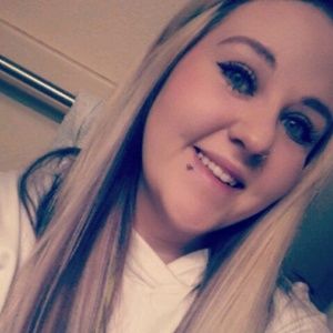 Meet your Posher, Alyson